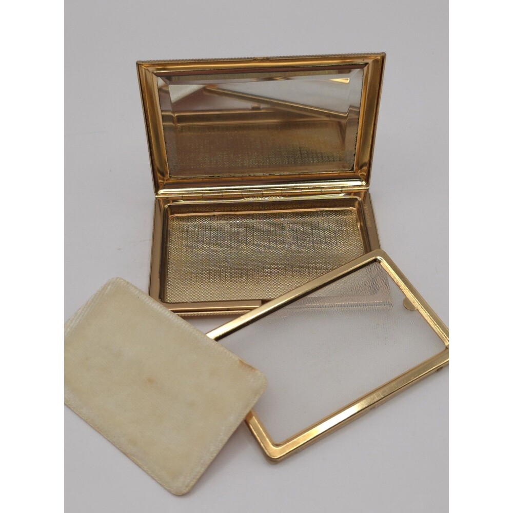 Vintage 1960's Elizabeth Arden Powder Compact Gold Tone